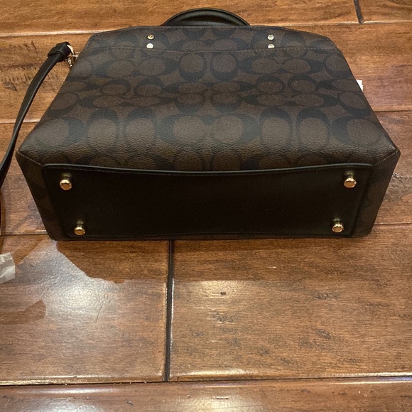 COACH Lillie Carryall In Signature Canvas - Picture 11 of 16